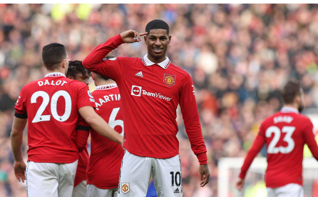 比赛中占据 比赛中占据